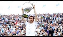 Andy Murray beats Milos Raonic to win a record fifth singles title at The Queen's Club in 2016.