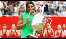 Rafael Nadal levantó su primer título ATP Tour sobre césped en el Fever-Tree Championships en 2008.