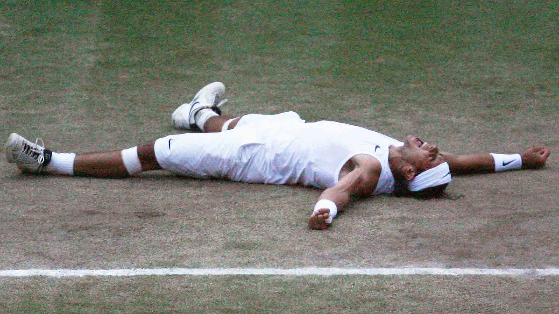 Rafael Nadal defeats Roger Federer in five sets to capture his maiden Wimbledon title in 2008.