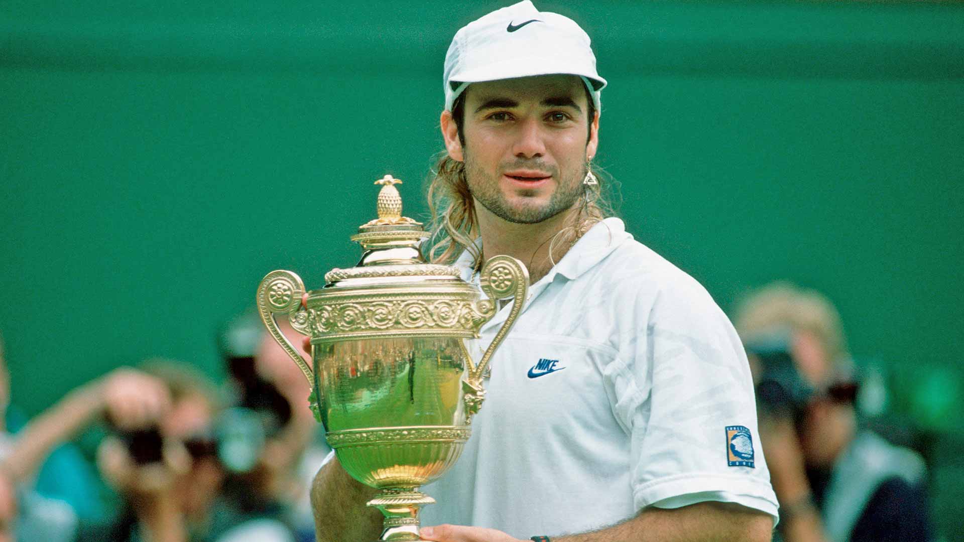 Andre Agassi captures his lone Wimbledon title in 1992.