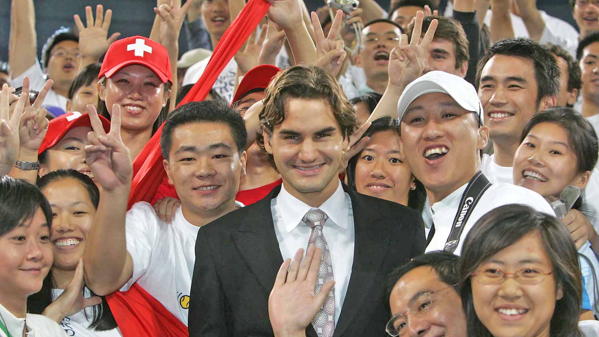 <a href='https://www.atptour.com/en/players/roger-federer/f324/overview'>Roger Federer</a>