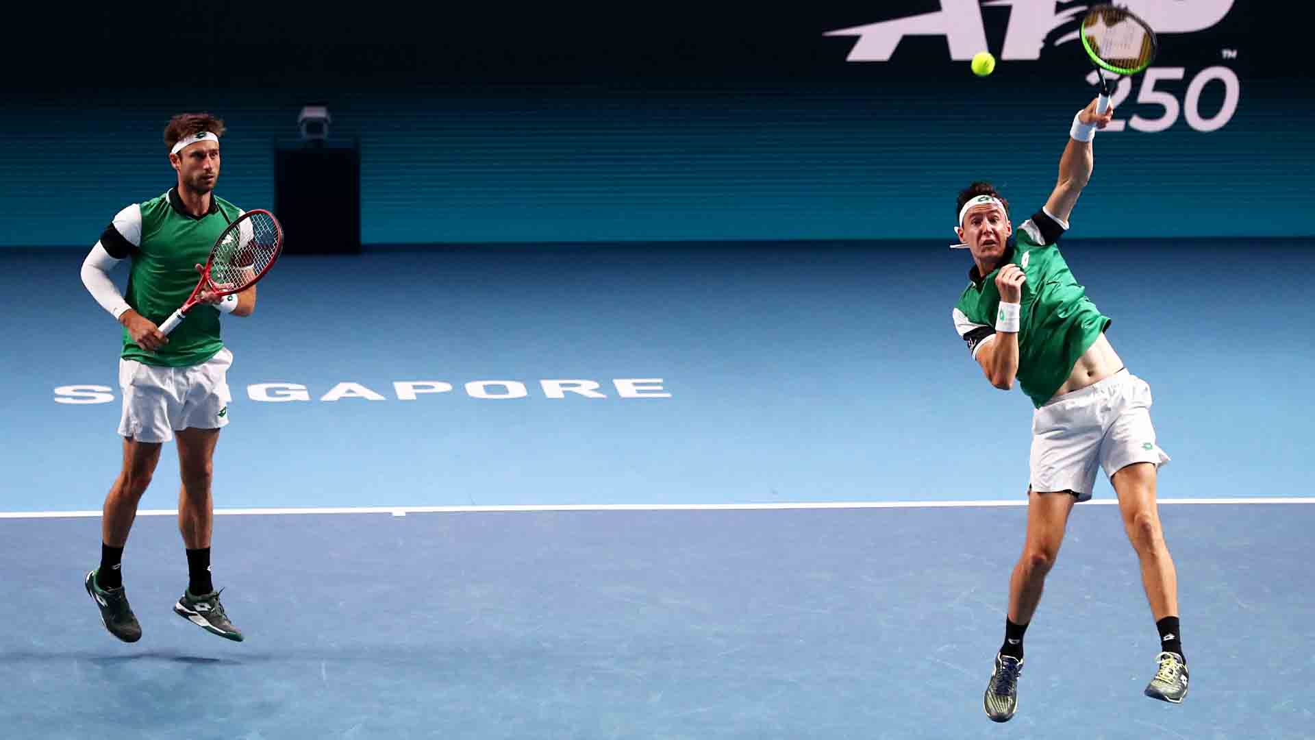weg In zicht knijpen Sander Gille & Joran Vliegen Clinch Singapore Title | ATP Tour | Tennis