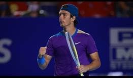 Lorenzo Musetti scores his first Top 10 victory over Argentine Diego Schwartzman in the opening round in Acapulco.