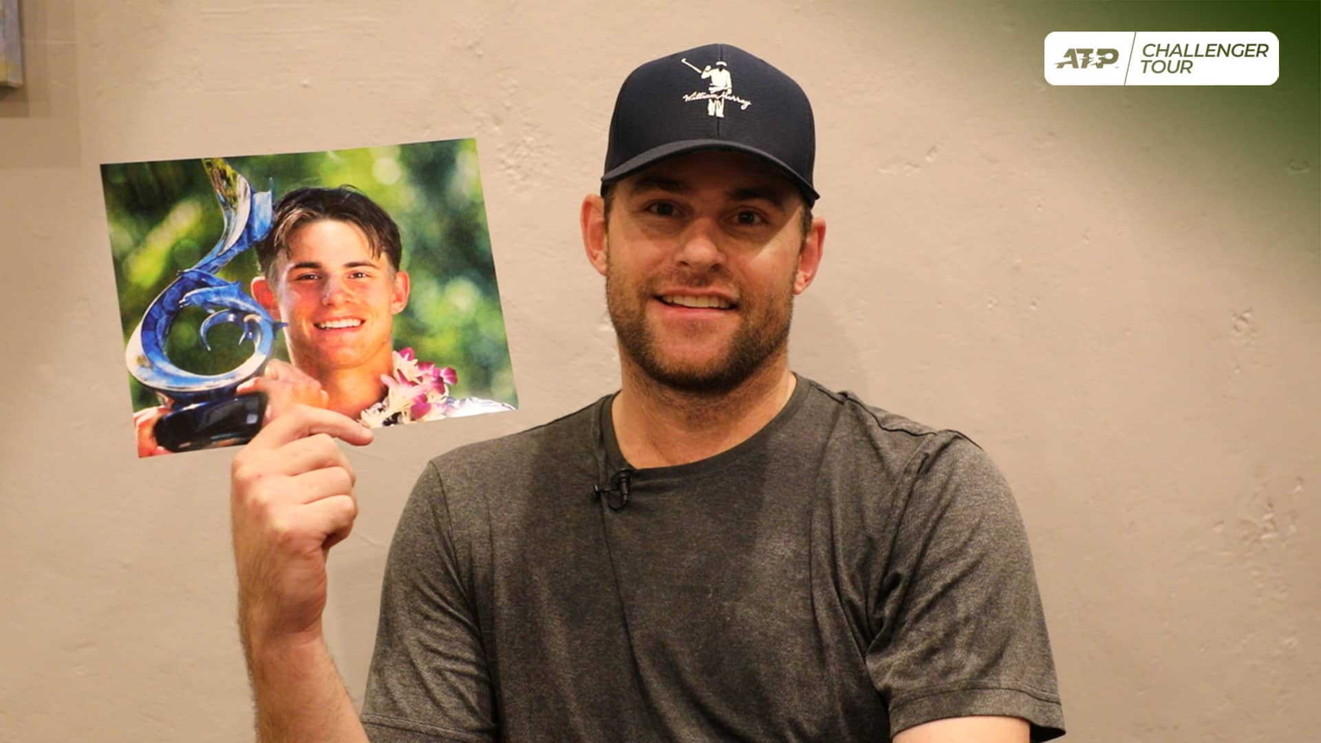 Andy Roddick won his third ATP Challenger title in Waikoloa, Hawaii, in 2001, marking his graduation to the ATP Tour.