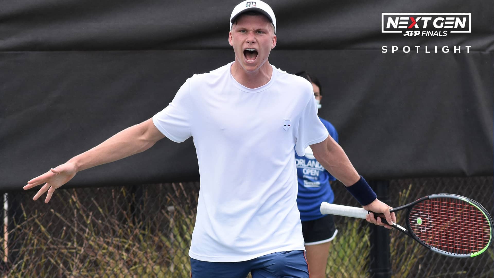 Jenson Brooksby celebrates his second of three ATP Challenger Tour titles in 2021, prevailing in Orlando.