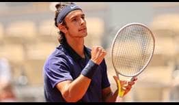 Lorenzo Musetti leads World No. 1 Novak Djokovic on Monday in the Roland Garros fourth round.