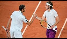 Daniil Medvedev loses against Stefanos Tsitsipas in straight sets in the Roland Garros quarter-finals.