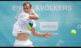 Daniil Medvedev will play Lloyd Harris or Corentin Moutet in the second round in Mallorca.