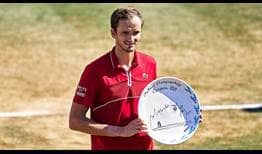 Daniil Medvedev claims his 11th ATP Tour trophy, and his first on grass courts, after defeating Sam Querrey in the final of the Mallorca Championships.