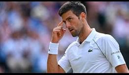 Novak Djokovic se adelantó dos sets a uno frente a Matteo Berrettini en la final de Wimbledon.