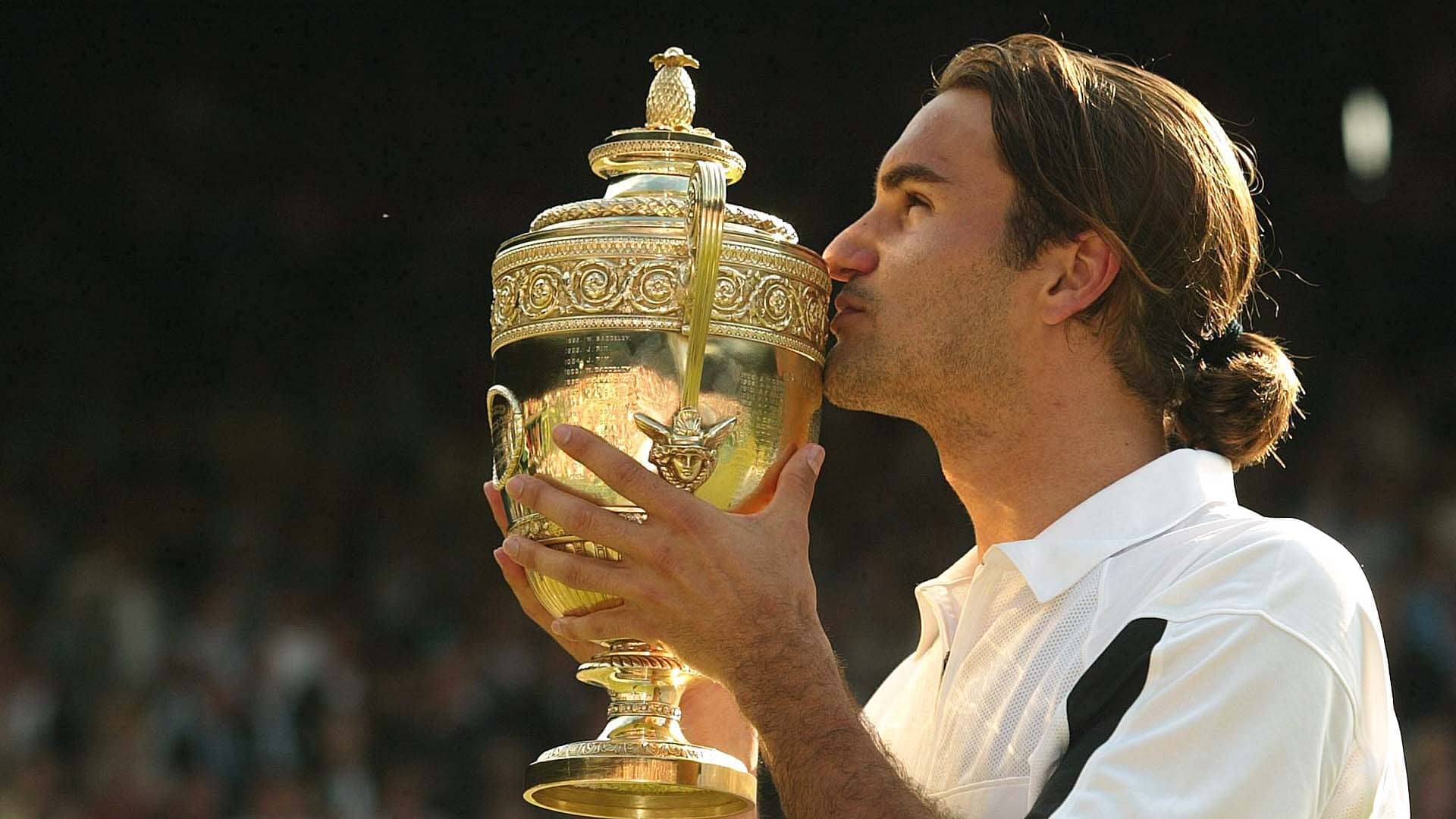 <a href='https://www.atptour.com/en/players/roger-federer/f324/overview'>Roger Federer</a>