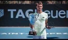 Benjamin Bonzi lifts his fourth ATP Challenger trophy of 2021, prevailing on home soil in Saint-Tropez.