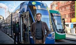 Federer-tram1