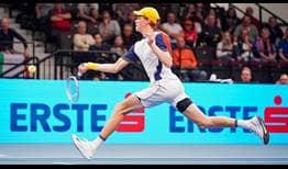 Jannik Sinner eliminated Casper Ruud in straight sets on Friday to take a 2-0 lead in their ATP Head2Head series.