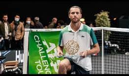 Hugo Grenier is the champion in Roanne, claiminig his maiden ATP Challenger title.