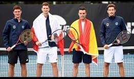 Los polacos Kamil Majchrzak y Hubert Hurkacz se enfrentarán a los españoles Roberto Bautista Agut y Pablo Carreño Busta el viernes en las semifinales de la ATP Cup.