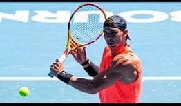Rafael Nadal prepara su estreno en el Abierto de Australia 2022 frente a Marcos Giron.