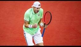 John Isner does not face a break point in his second-round victory against Kevin Anderson on Wednesday in Dallas.