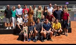 La familia Fillol completa liderados por Jaime, ex Top15 ATP Tour, sus cinco hijos, nietos, y suegros. 