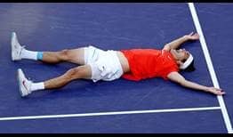 Taylor Fritz celebra su primer título ATP Masters 1000 tras derrotar a Rafael Nadal en la final de Indian Wells.