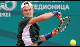 Holger Rune convirtió seis de sus 17 puntos de quiebre para derrotar a Cristian Garín en el Serbia Open.