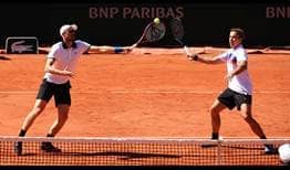 Jamie Murray and Bruno Soares advance to the second round at Roland Garros on Wednesday.