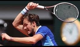 Daniil Medvedev supera a Laslo Djere en Roland Garros.