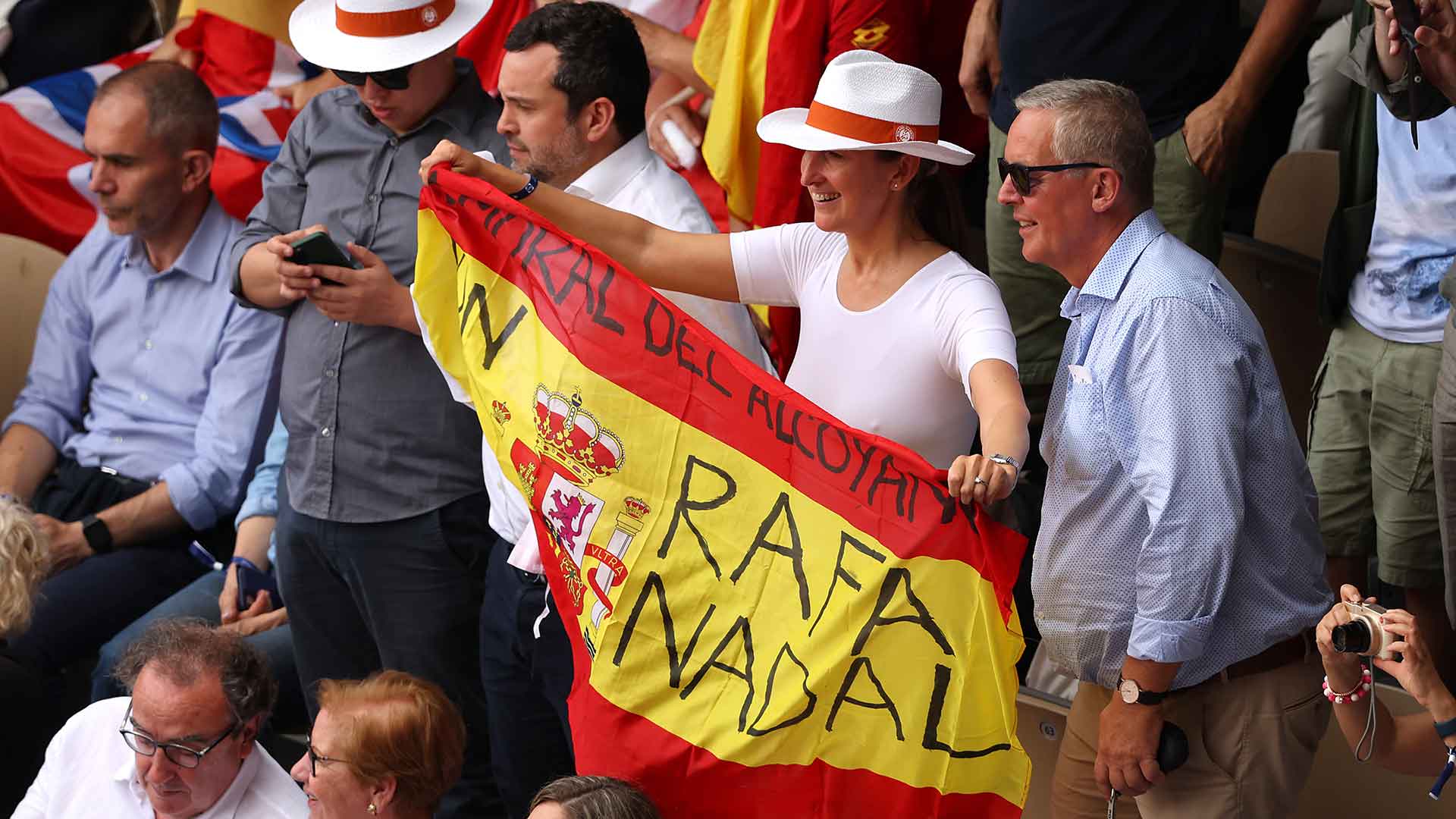 Spanish Fans