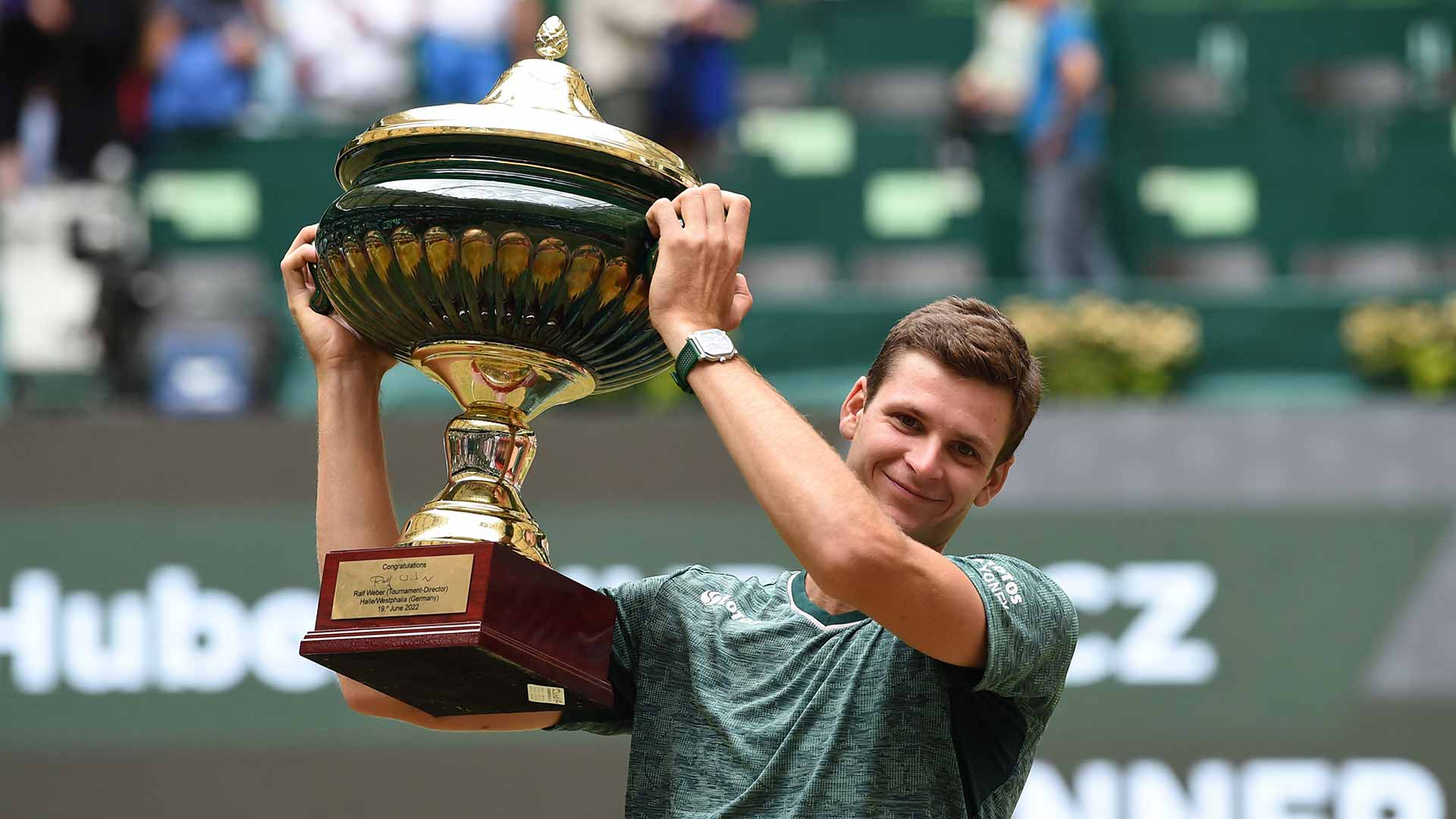 Hubert Hurkacz Races Past Daniil Medvedev To Halle Title | ATP Tour | Tennis