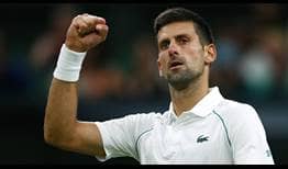 Novak Djokovic extends his Wimbledon win streak to 25 matches to reach the quarter-finals.