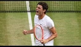 Taylor Fritz celebra su victoria ante Jason Kubler para alcanzar los cuartos de final en Wimbledon.