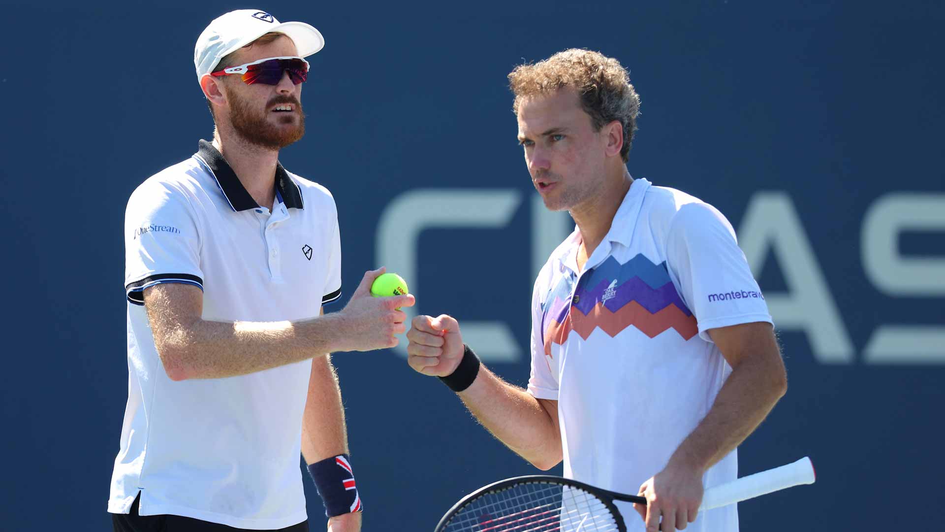 Jamie Murray (left) and Bruno Soares in action Thursday at the US Open.