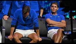Roger Federer y Rafael Nadal lloran tras la retirada del suizo del tenis profesional.