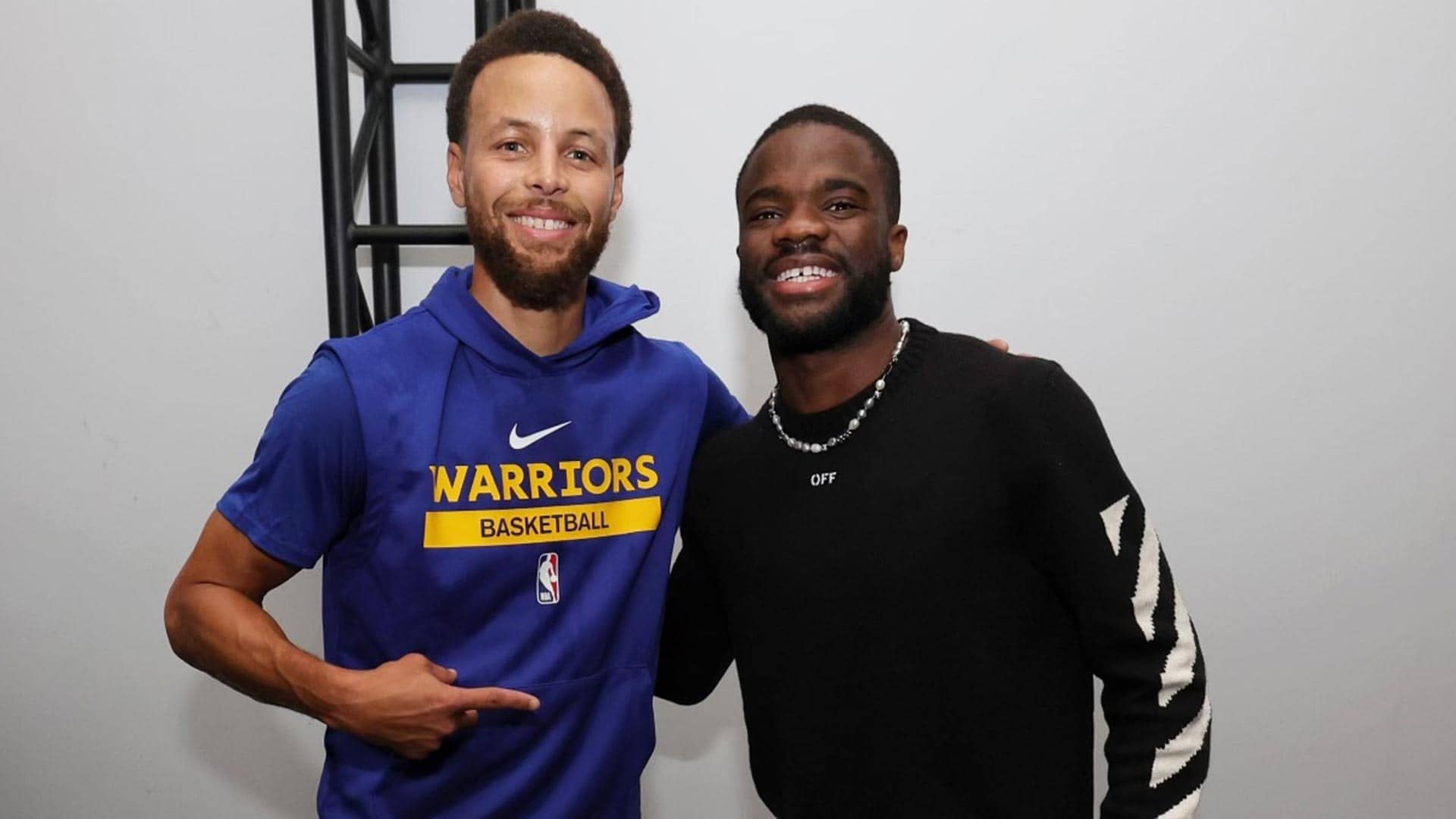 Stephen Curry and Frances Tiafoe meet at the the NBA Japan Games.