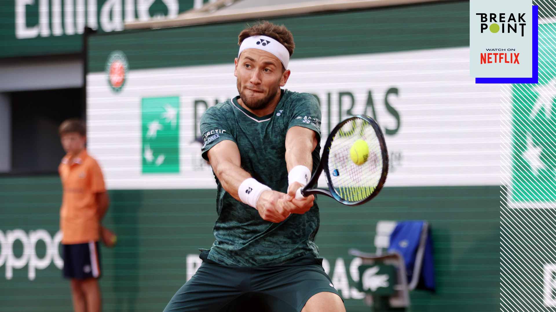 Casper Ruud in action during the 2022 Roland Garros semi-finals.