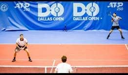 Jamie Murray and Michael Venus advance on Wednesday in Dallas.