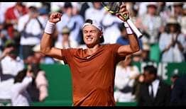Holger Rune celebrates his quarter-final victory against Daniil Medvedev on Friday at the Rolex Monte-Carlo Masters.