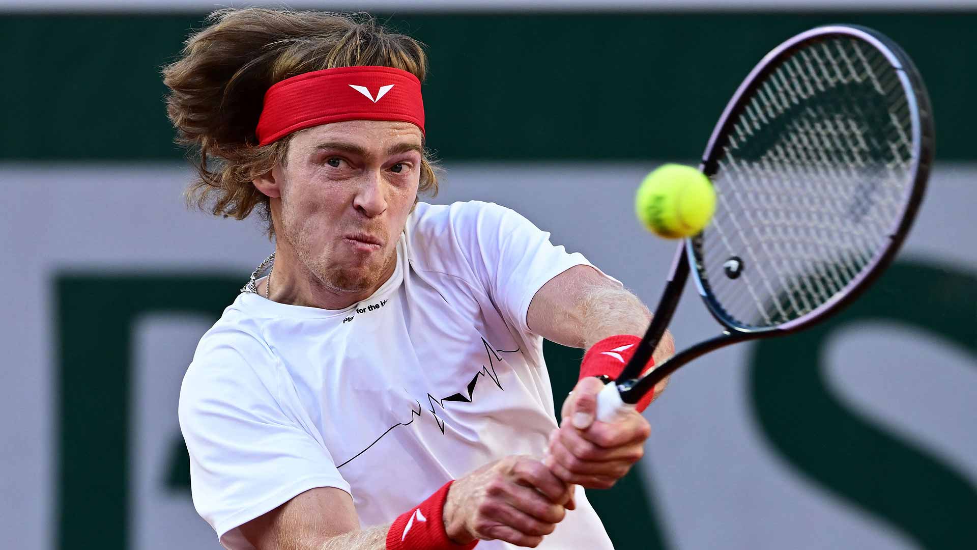 Andrey Rublev defeats Laslo Djere in four sets on Sunday to reach the second round at Roland Garros.