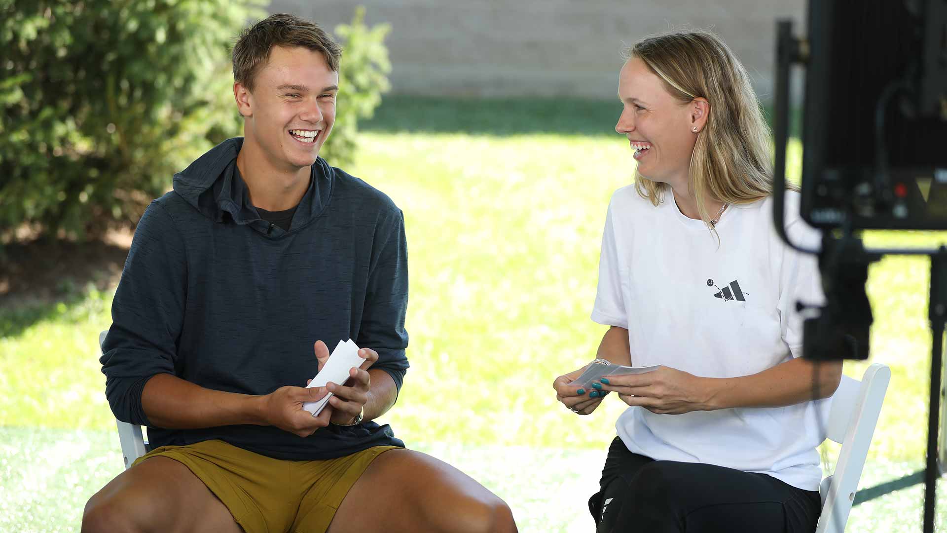 <a href='https://www.atptour.com/en/players/holger-rune/r0dg/overview'>Holger Rune</a> and Caroline Wozniacki spend time together in Cincinnati before the start of the Western & Southern Open.