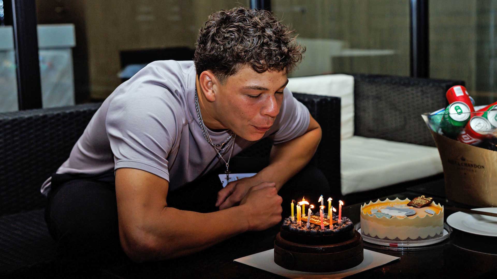 Ben Shelton celebrates his 21st birthday in Shanghai.