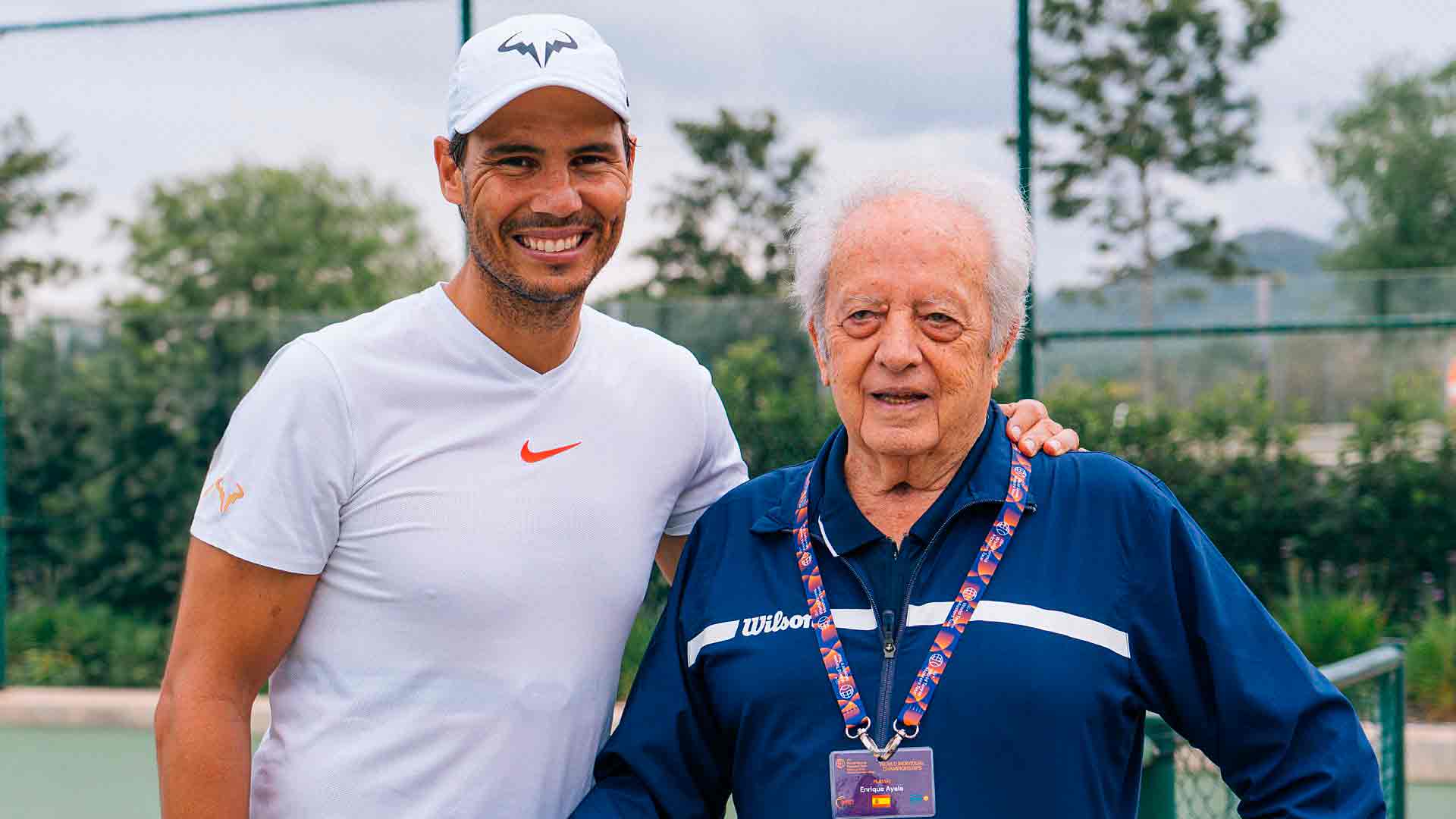 Rafael Nadal spent time with Enrique Ayala, a 90-year-old who won the Over-90 Spanish Championship in June at the Rafa Nadal Academy by Movistar.