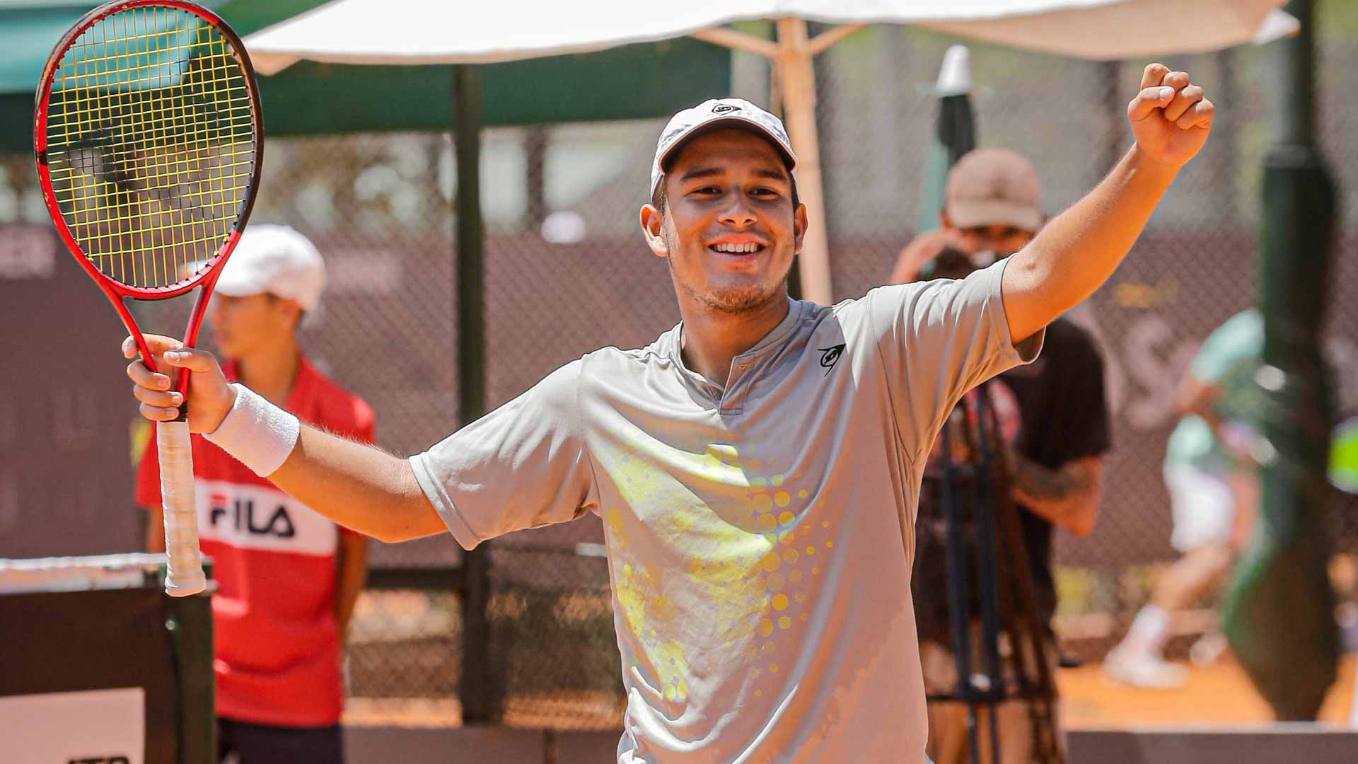 Peru's <a href='https://www.atptour.com/en/players/gonzalo-bueno/b0gr/overview'>Gonzalo Bueno</a> wins his first ATP Challenger Tour title in Buenos Aires.