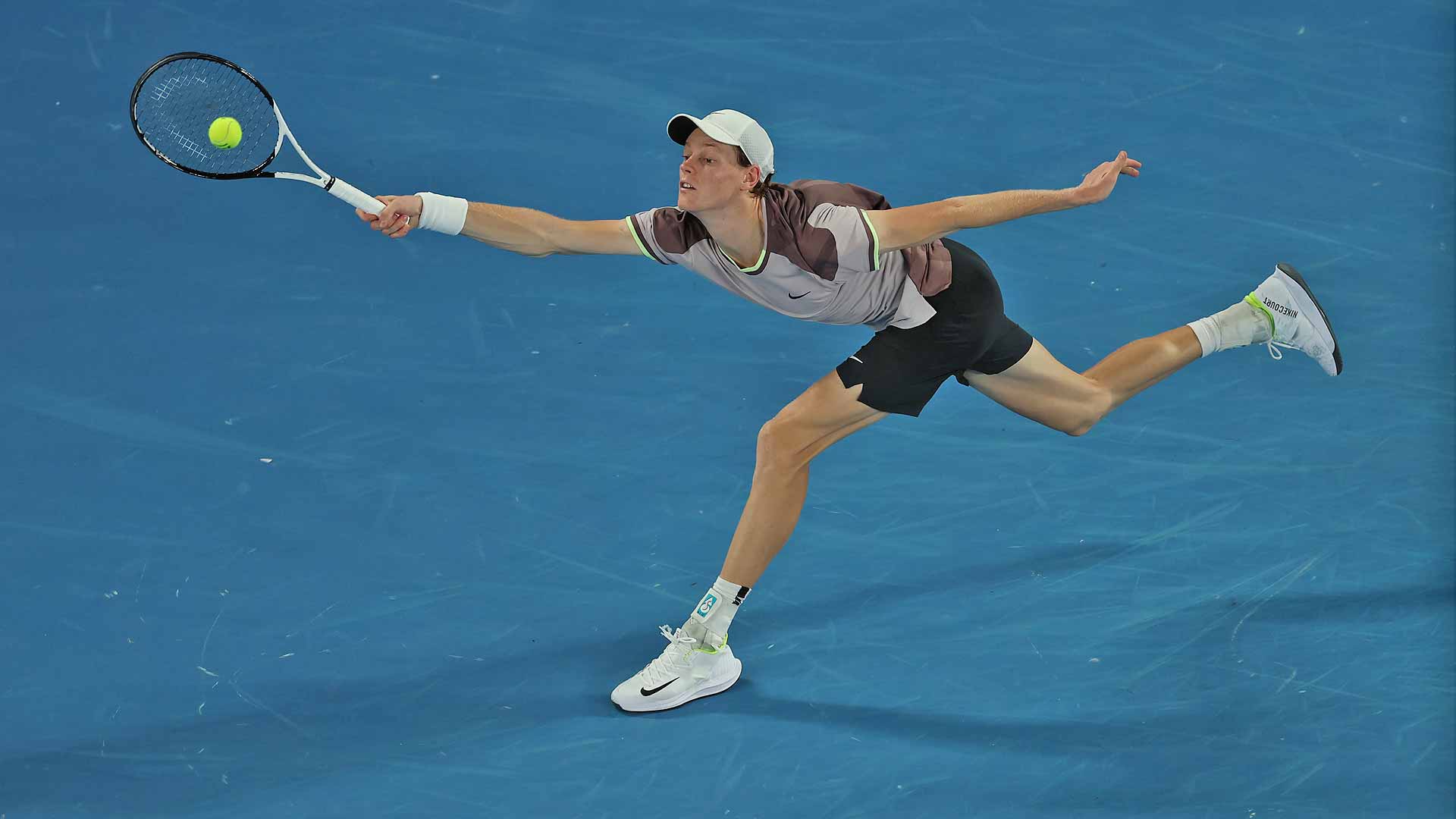 Jannik Sinner rallies past Daniil Medvedev in the Australian Open final.
