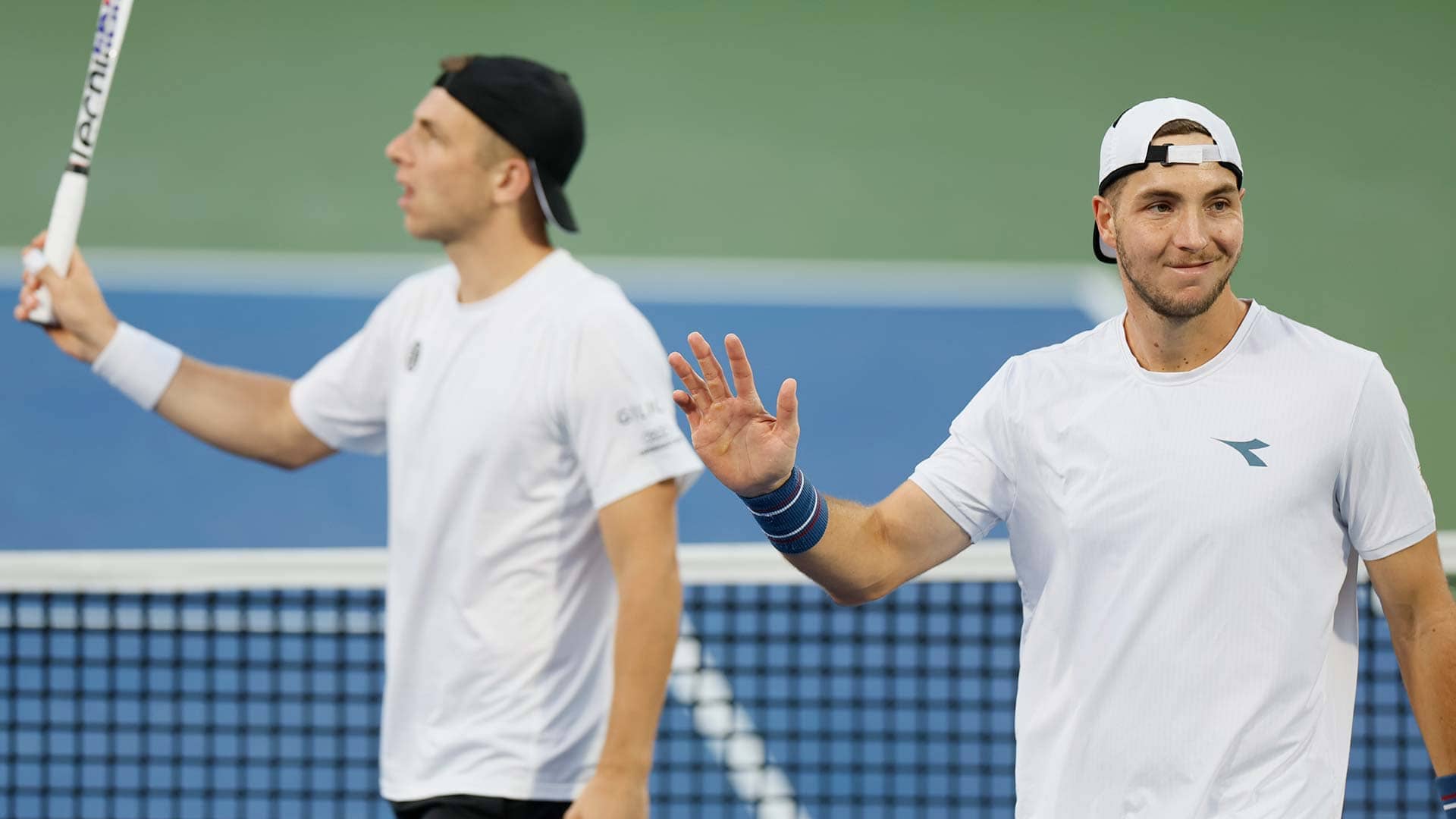 Tallon Griekspoor/Jan-Lennard Struff celebrate on Saturday in Dubai.