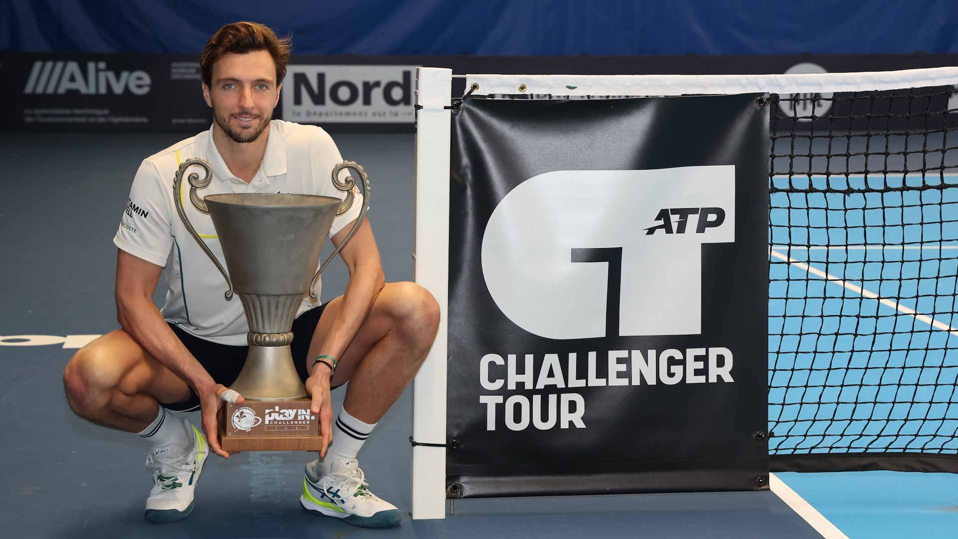 <a href='https://www.atptour.com/en/players/arthur-rinderknech/rc91/overview'>Arthur Rinderknech</a> wins the Challenger 100 in Lille, France.