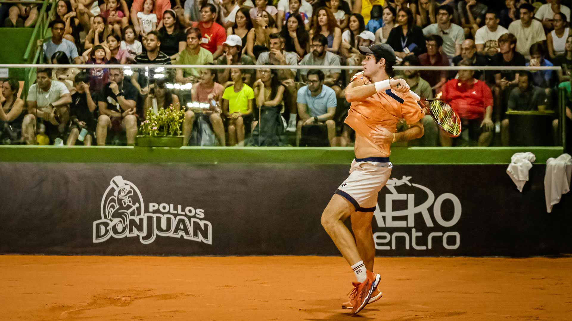 Eighth seed <a href='https://www.atptour.com/en/players/gustavo-heide/h0du/overview'>Gustavo Heide</a> wins the Asuncion Challenger.