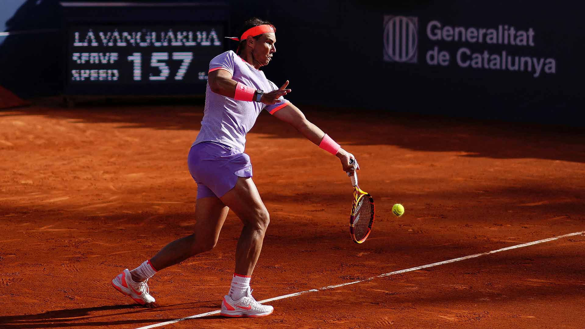 Nadal cruises in Barcelona return