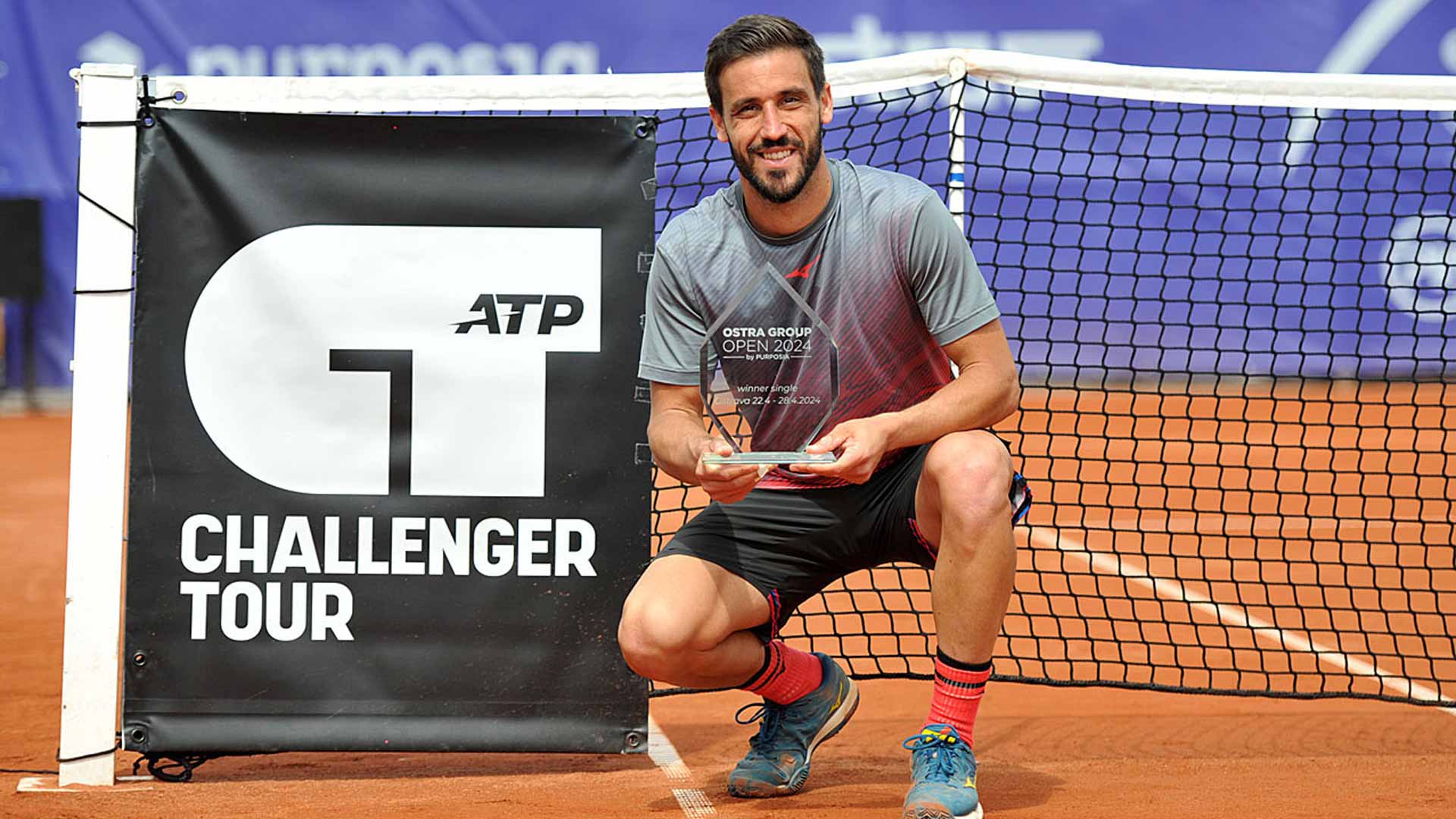 <a href='https://www.atptour.com/en/players/damir-dzumhur/d923/overview'>Damir Dzumhur</a> wins his second Challenger title of 2024 in Ostrava.