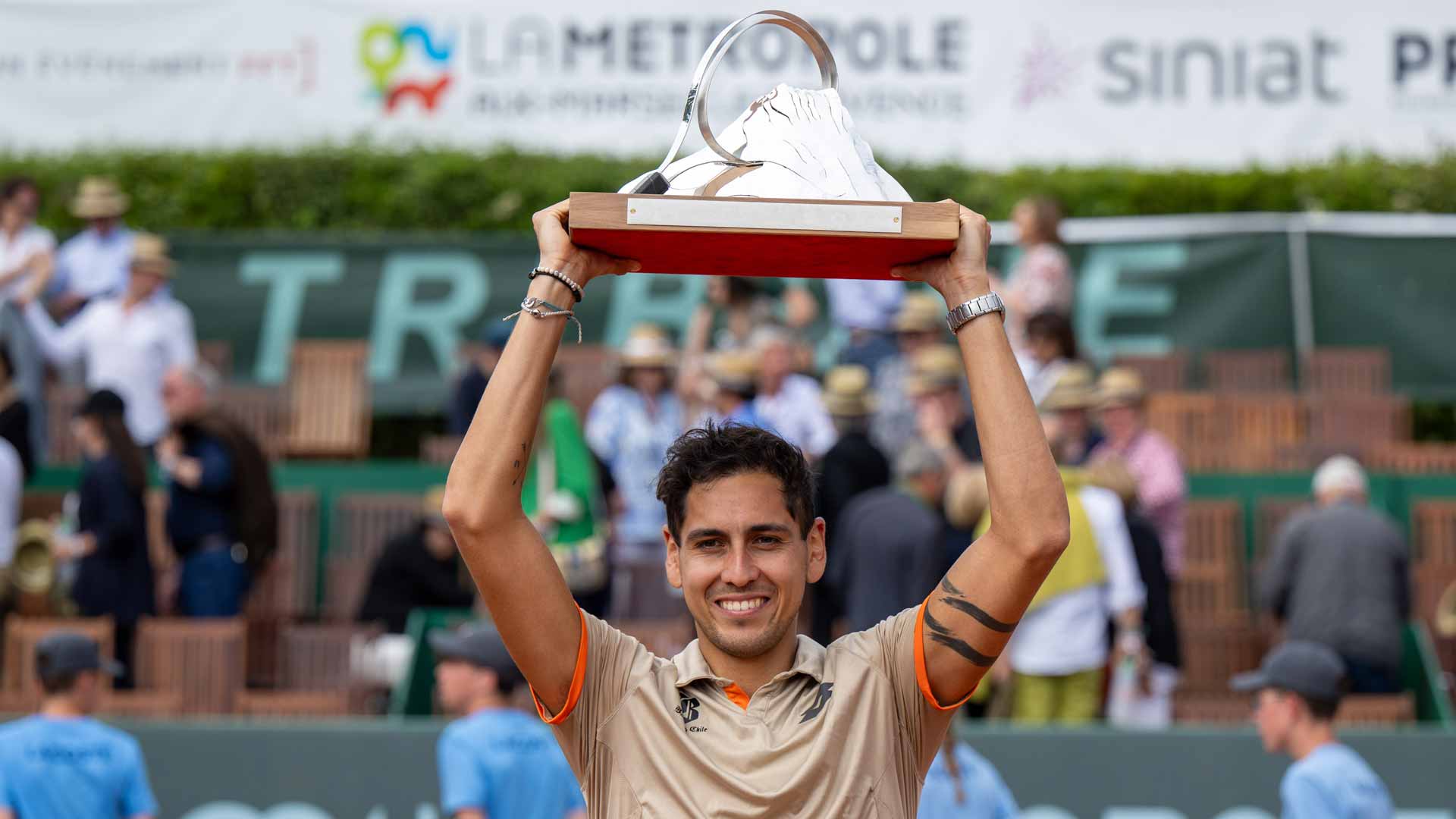 <a href='https://www.atptour.com/en/players/alejandro-tabilo/te30/overview'>Alejandro Tabilo</a> wins the ATP Challenger Tour 175 event in Aix-en-Provence.