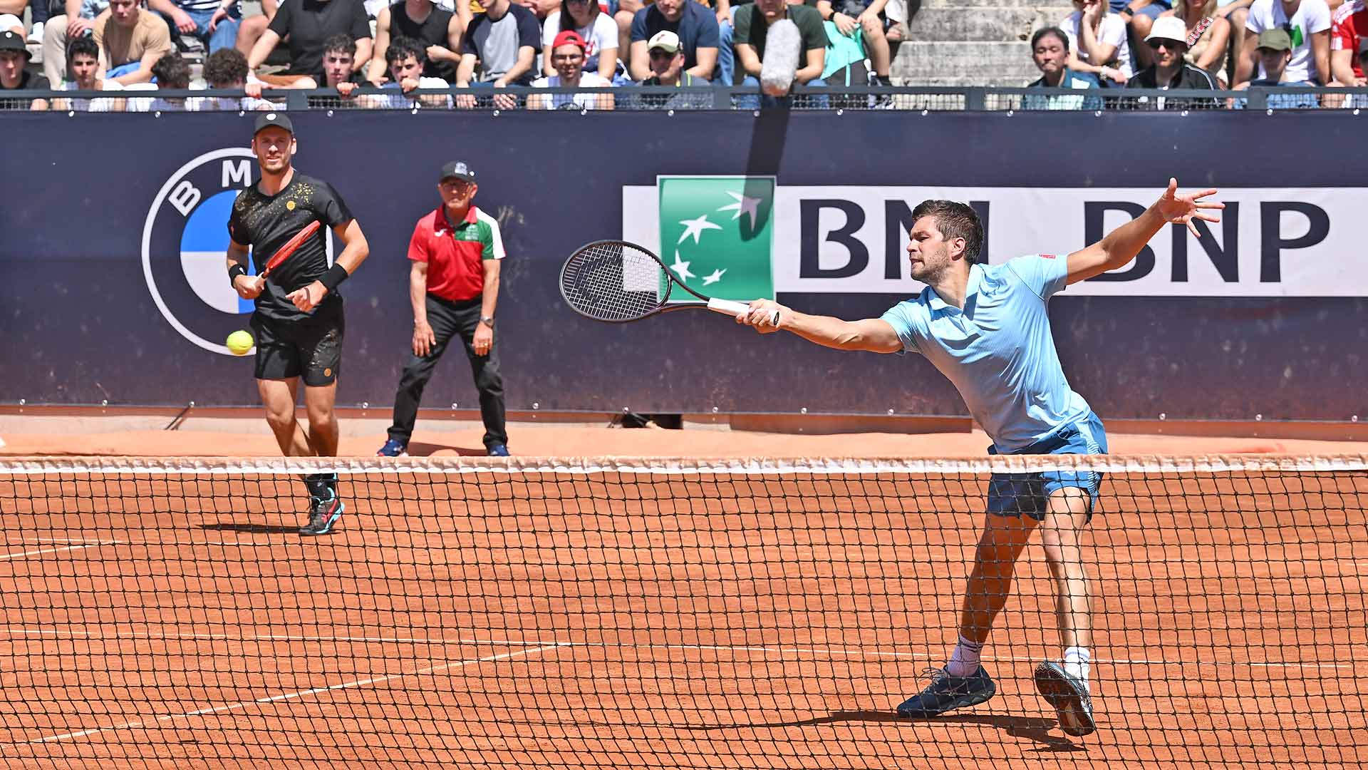 Wesley Koolhof and Nikola Mektic hold firm on Friday to reach the second round in Rome.